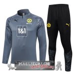 Borussia Dortmund Insieme Completo Grigio Luce Nero Felpa Da Allenamento 2023-24 Borussia Dortmund Insieme Completo Grigio Luce Nero Felpa Da Allenamento 2023-24