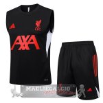 Set Completo Maglia Senza Maniche Formazione Liverpool 2025 2026 Nero Rosso Set Completo Maglia Senza Maniche Formazione Liverpool 2025 2026 Nero Rosso