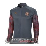 Manchester City Grigio Rosso Giacca Lunga Zip 2023-24 Manchester City Grigio Rosso Giacca Lunga Zip 2023-24
