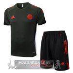 Set Completo Formazione Maglia Bayern Monaco 2025 2026 Verde Navy Nero Set Completo Formazione Maglia Bayern Monaco 2025 2026 Verde Navy Nero