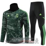 Real Madrid Insieme CompletoVerde Nero Bambino Giacca 2022-23 Real Madrid Insieme CompletoVerde Nero Bambino Giacca 2022-23