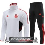 Bayern Monaco Insieme Completo Bianco Rosso Bambino Felpa Da Allenamento 2023-24 Bayern Monaco Insieme Completo Bianco Rosso Bambino Felpa Da Allenamento 2023-24